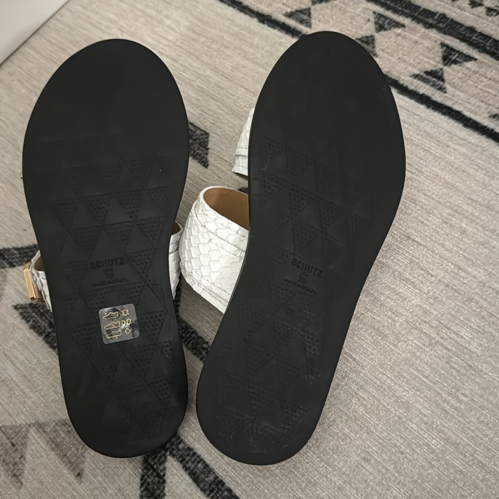 Snake-Pattern Slide Sandals - Picture 11 of 11